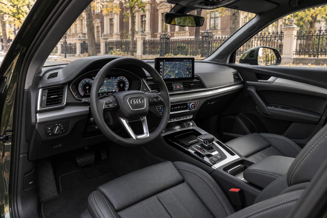 Audi Q5 в оренду у Києві&nbsp;— салон, передній ряд