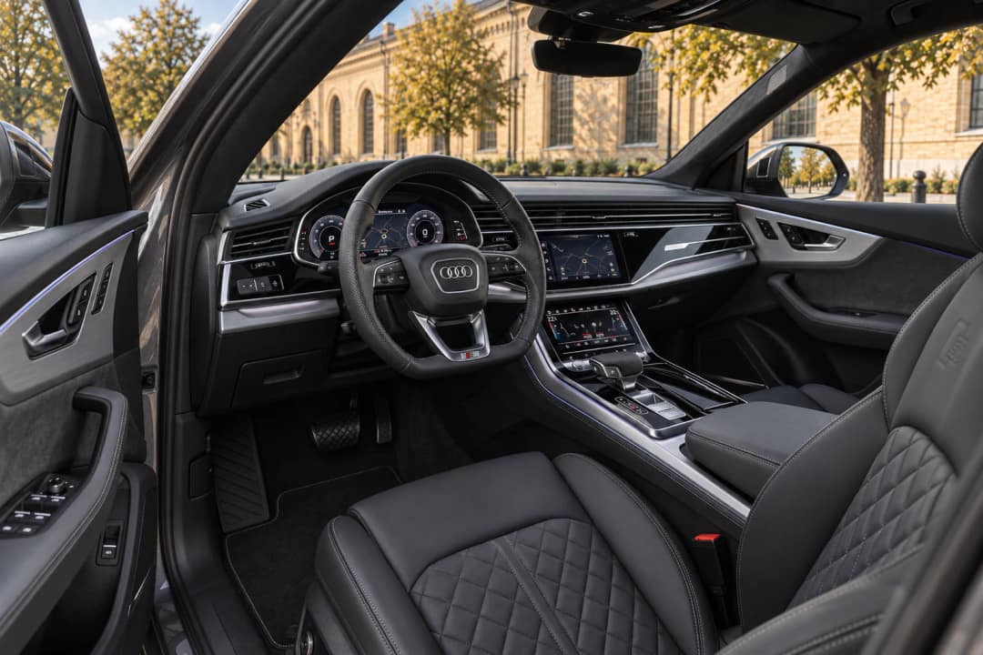 Audi Q8 в оренду у Києві&nbsp;— салон, передній ряд