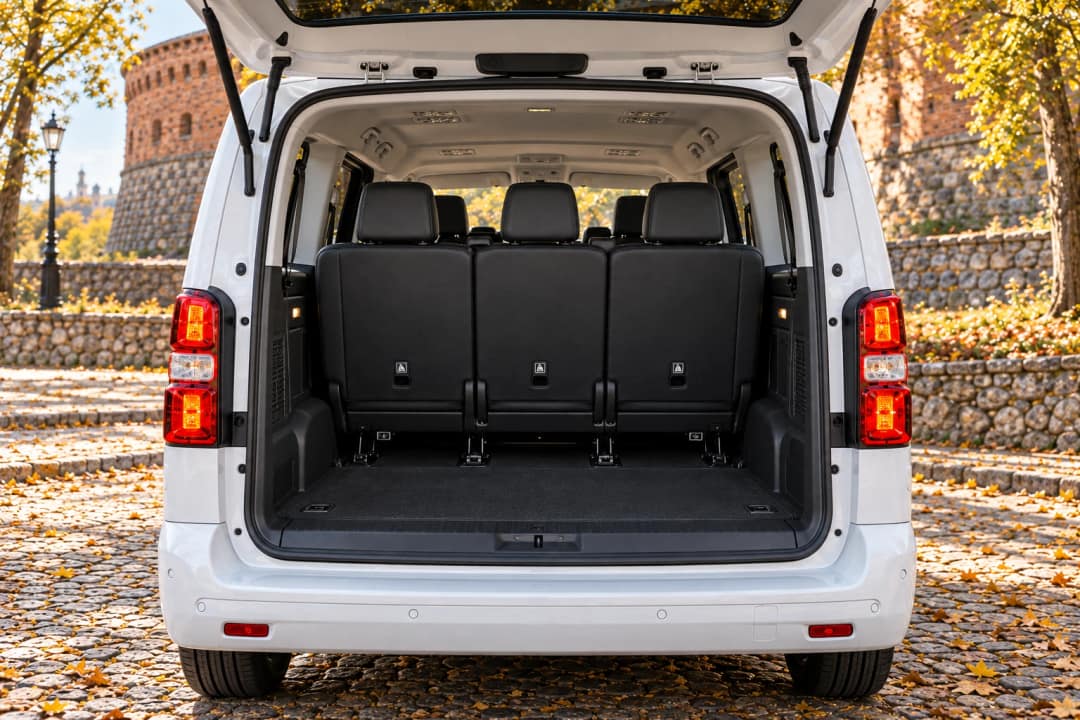 Peugeot Expert Traveller в оренду у Києві&nbsp;— багажник