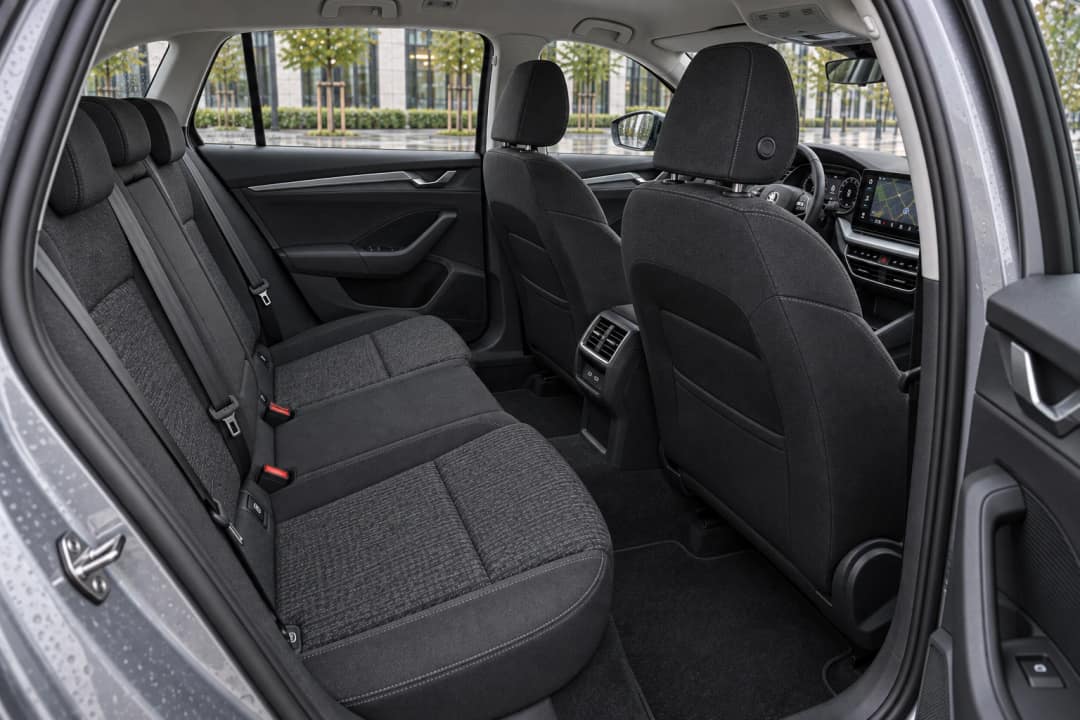 Skoda Octavia в оренду у Львові&nbsp;— задній ряд