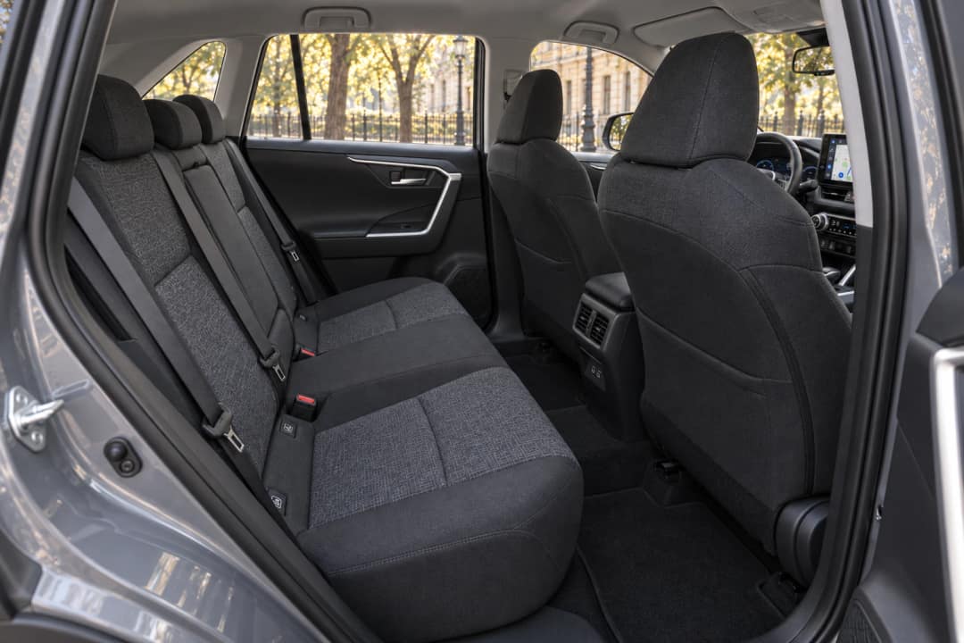 Toyota RAV4 Hybrid for rent in Kyiv — rear seats