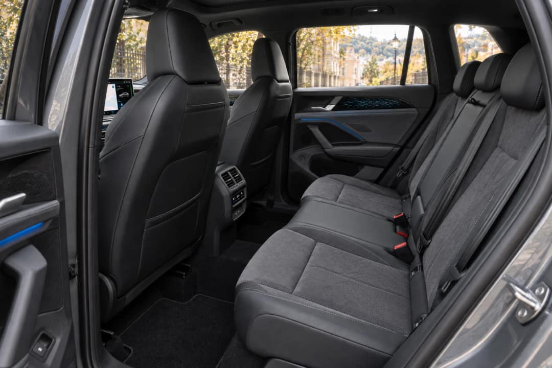 VW Tiguan в оренду у Львові&nbsp;— задній ряд