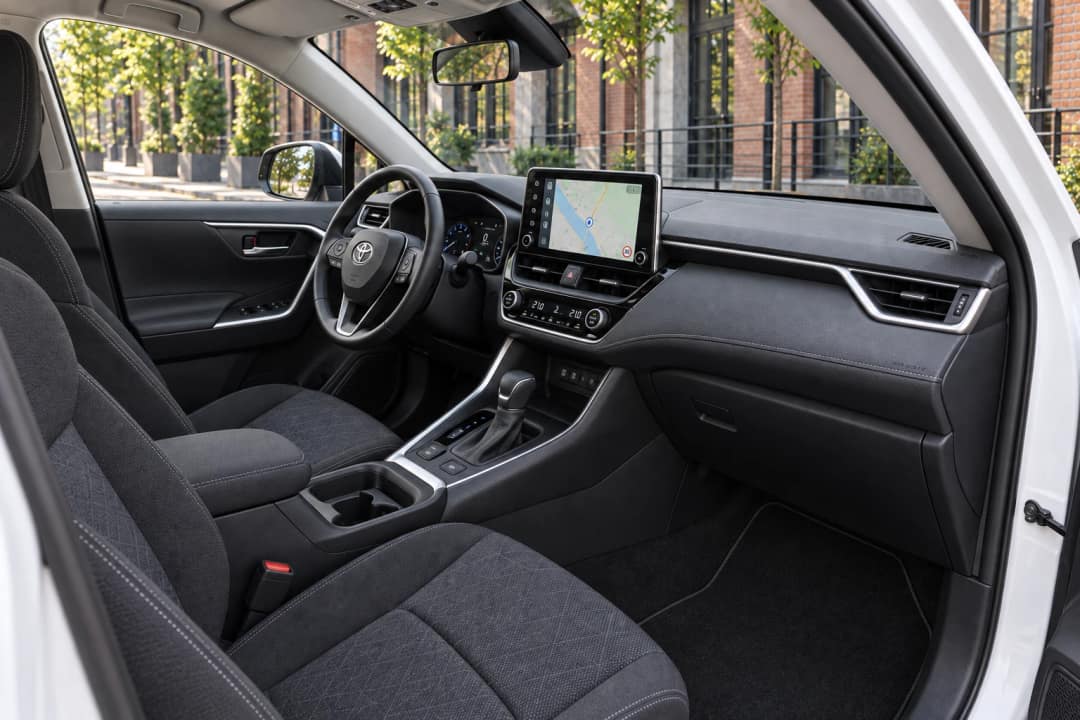 Toyota Corolla в оренду у Києві — салон, передній ряд